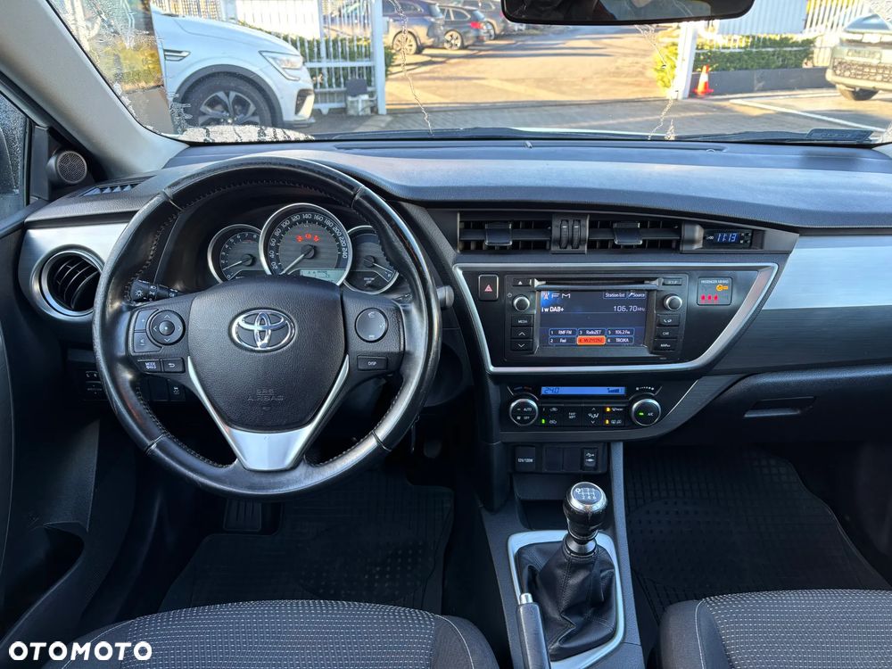 Toyota Auris 1.6 Active - 11