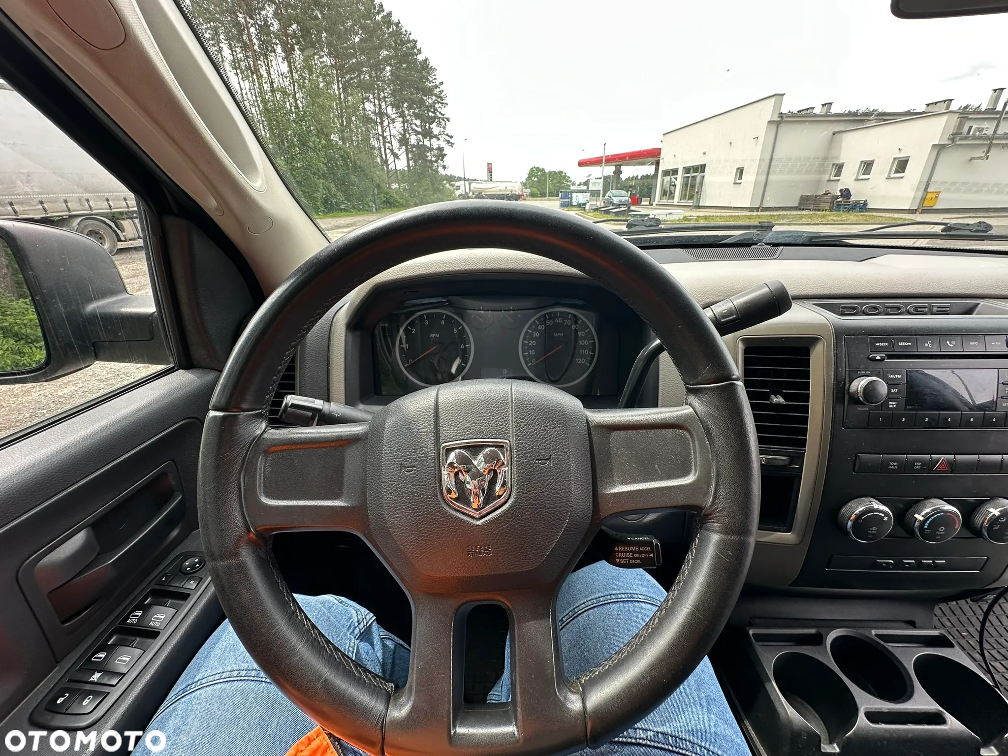 Dodge RAM - 6