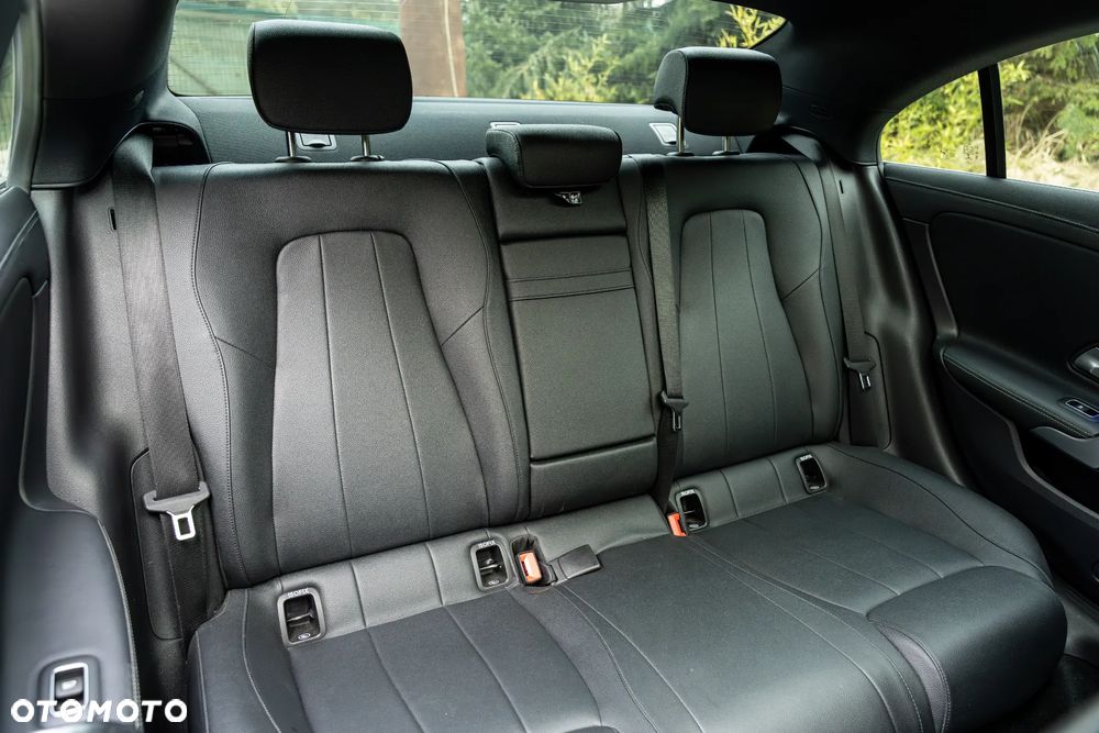 Mercedes-Benz CLA 250 4-Matic 7G-DCT - 40