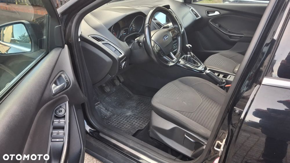 Ford Focus - 11