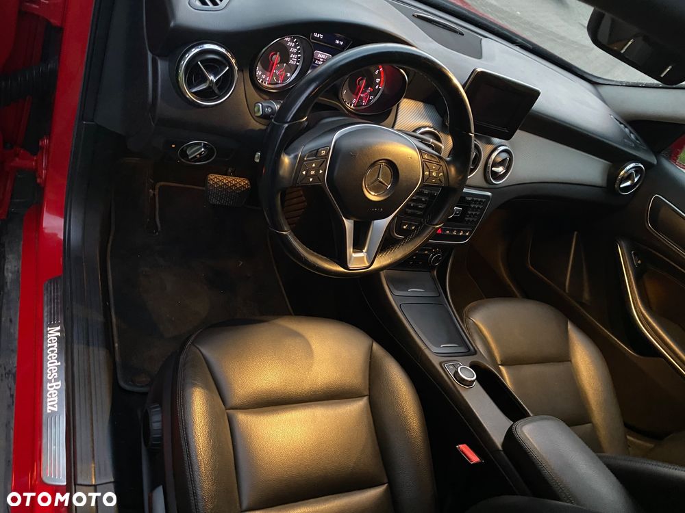 Mercedes-Benz GLA - 5
