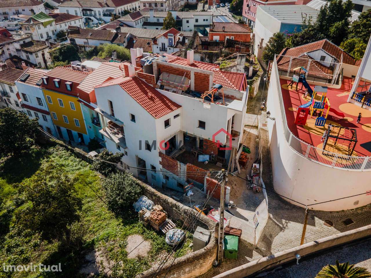 Apartamento T2 Duplex - centro histórico de Leiria - Grande imagem: 2/16
