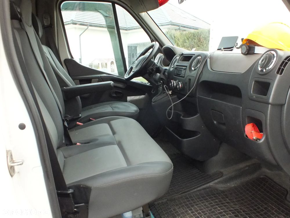 Nissan NV400 / Master - 12