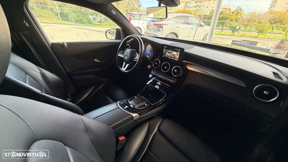 Mercedes-Benz GLC 300 - 20