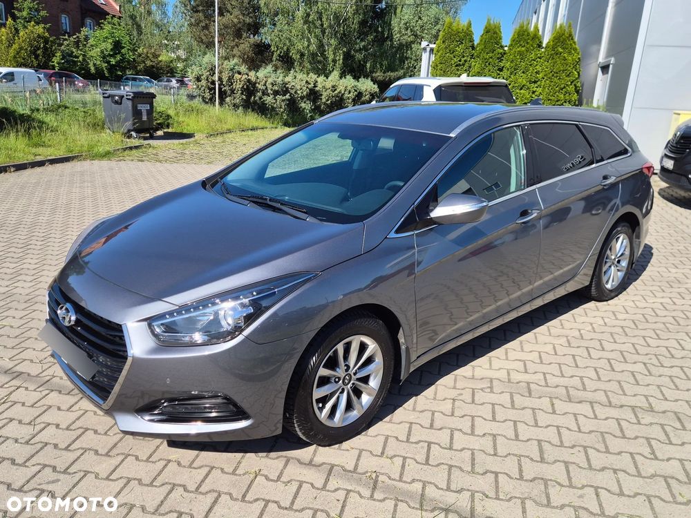 Hyundai i40 1.7 CRDi Premium DCT - 1