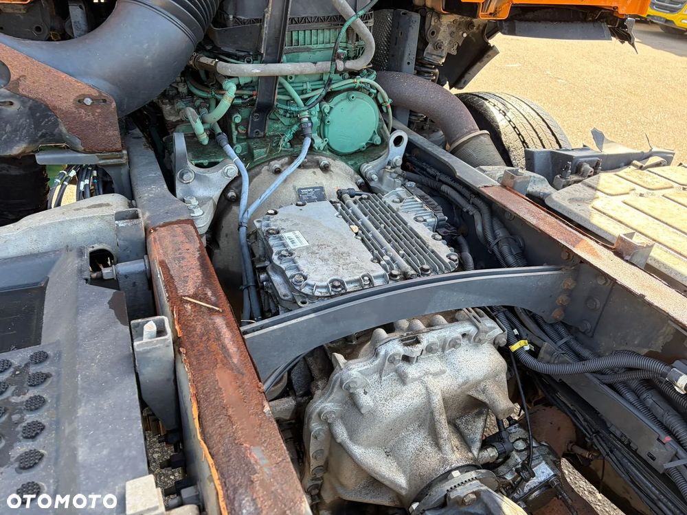 Volvo FM 410  6x4 - 9