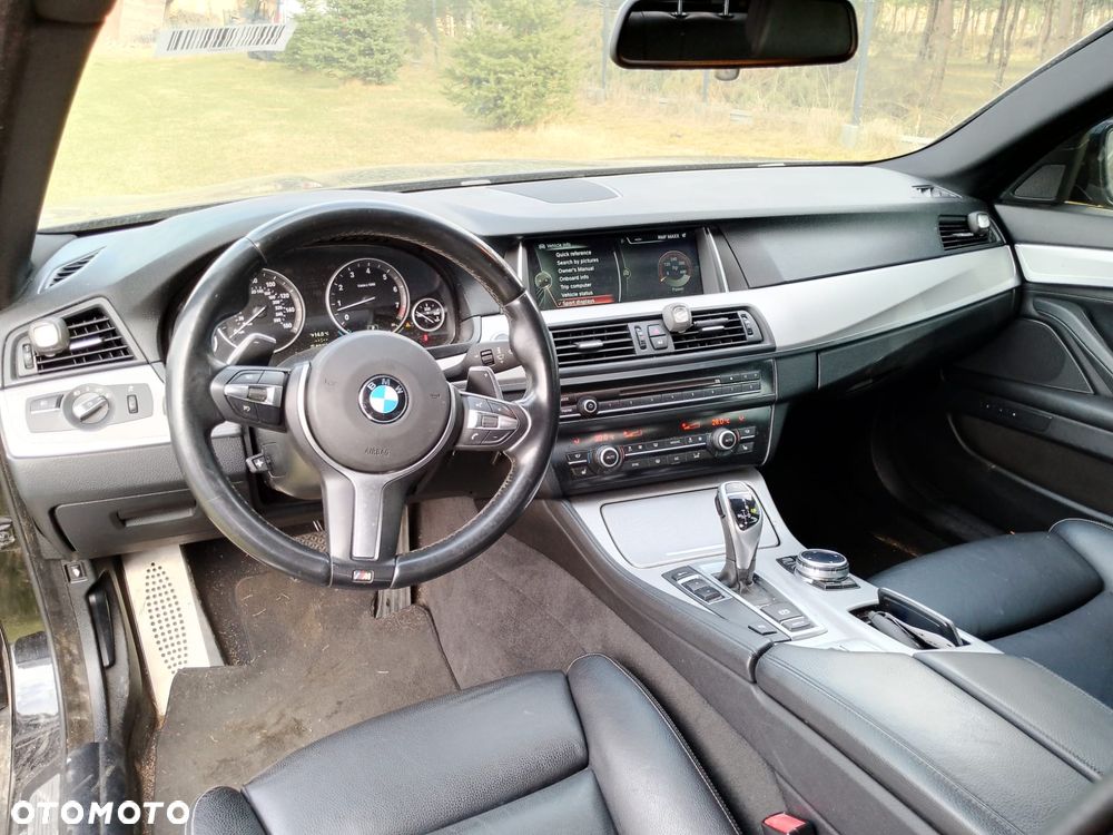 BMW Seria 5 550i Sport-Aut - 2