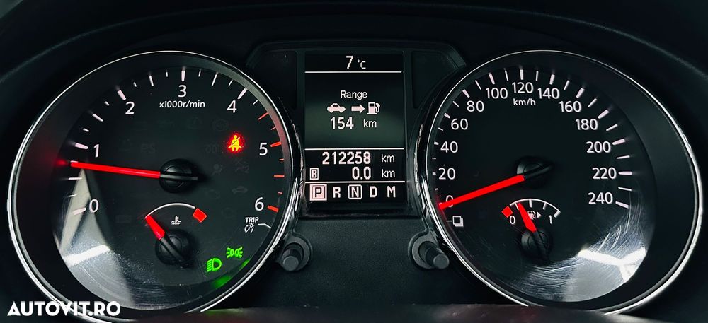 Nissan Qashqai 2.0 DCI 4 x 4 DPF Aut tekna - 30