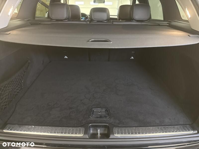 Mercedes-Benz GLC - 25