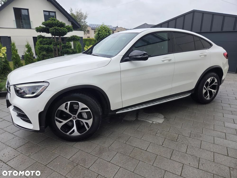 Mercedes-Benz GLC 200 4Matic 9G-TRONIC AMG Line Plus - 10