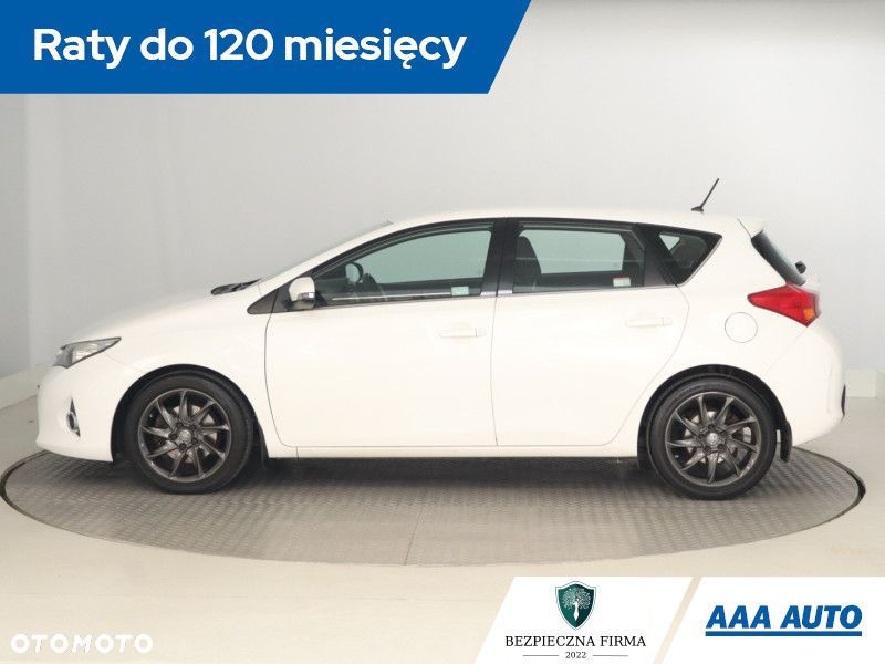Toyota Auris - 4