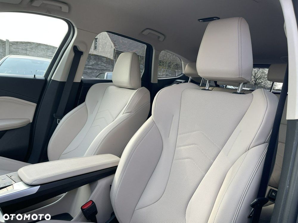 BMW X1 xDrive18d xLine - 10