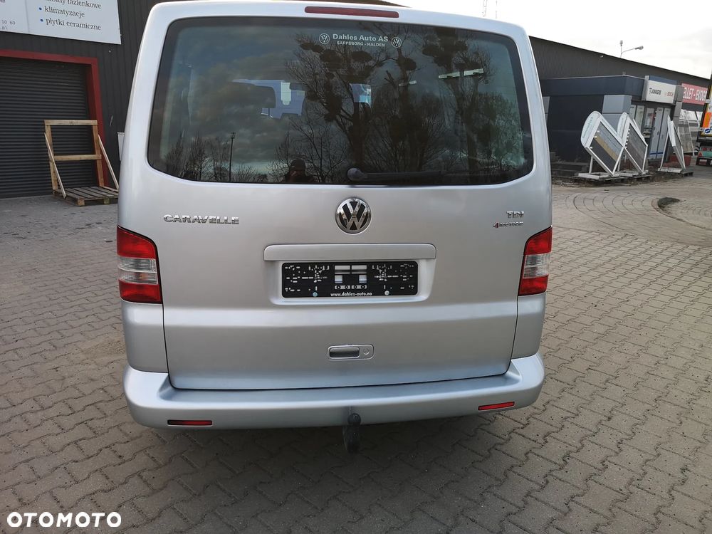 Volkswagen Caravelle - 7