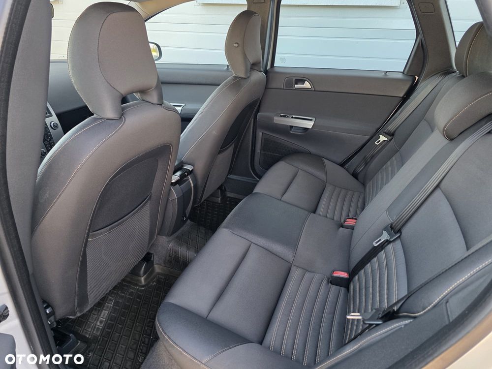 Volvo V50 2.0 Momentum - 25