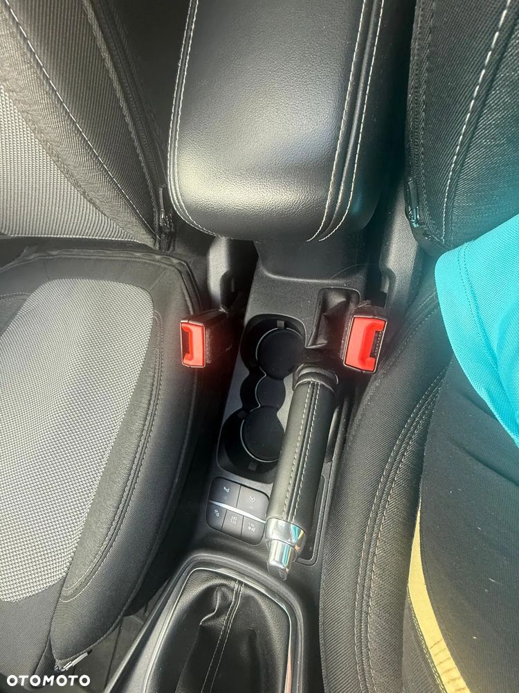 Ford Puma 1.0 EcoBoost Hybrid VIVID RUBY EDITION - 28