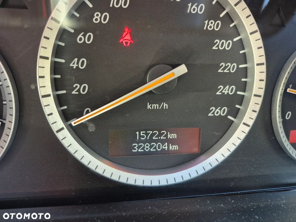 Mercedes-Benz Klasa C 200 CDI Elegance - 9