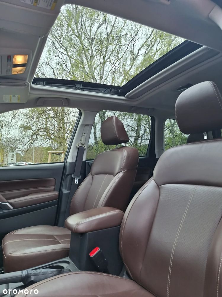 Subaru Forester 2.0 XT Platinum Lineartronic - 34