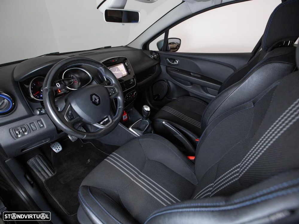 Renault Clio Sport Tourer 1.5 dCi GT Line - 6
