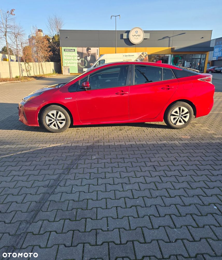 Toyota Prius Hybrid Executive - 9