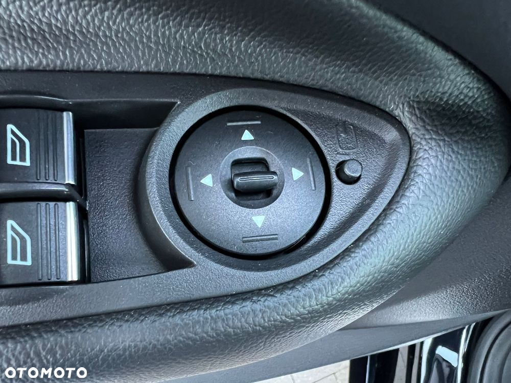 Ford Kuga 2.0 TDCi 4x4 ST-Line - 25