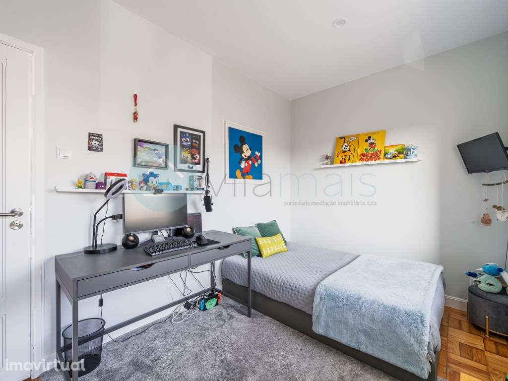 Moradia com 6 quartos - Grande imagem: 4/47