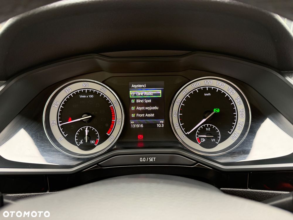 Skoda Superb 1.8 TSI L&K DSG - 34