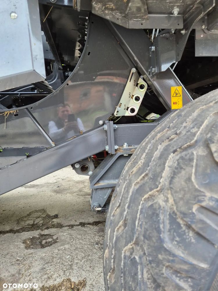 Claas 620 tys netto Claas Quadrant 4200 - 11