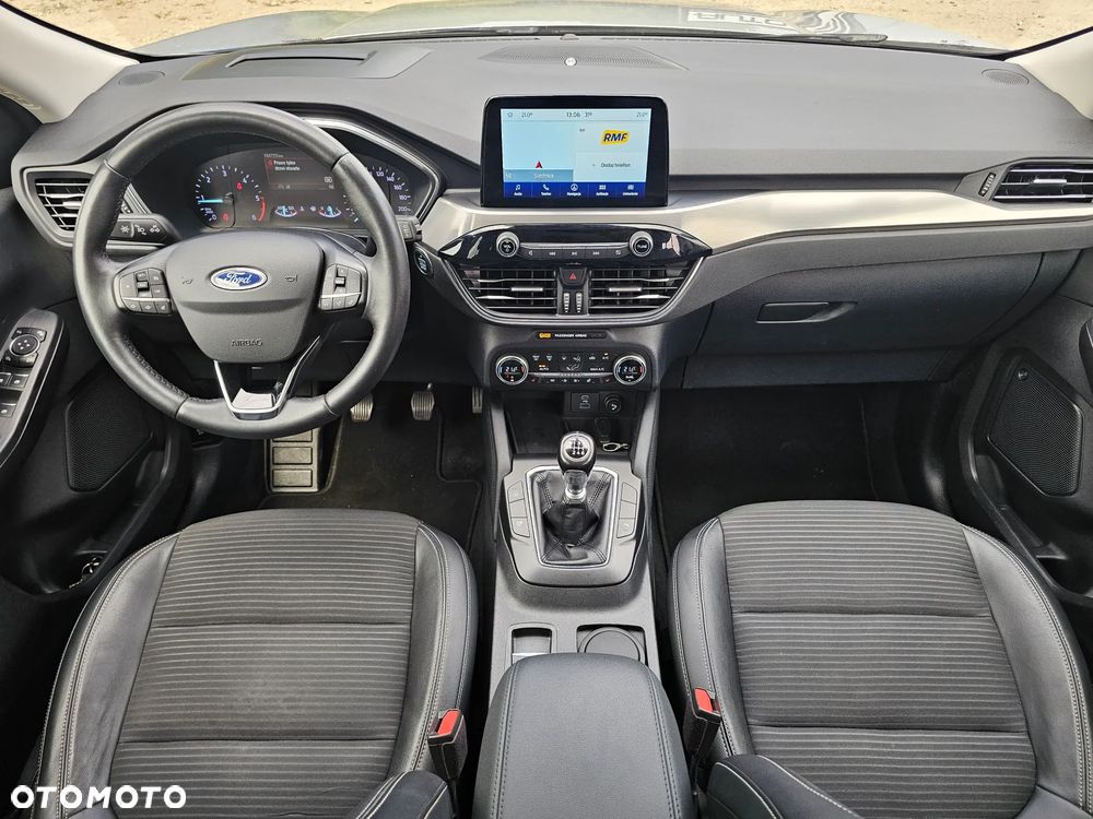 Ford Kuga - 22