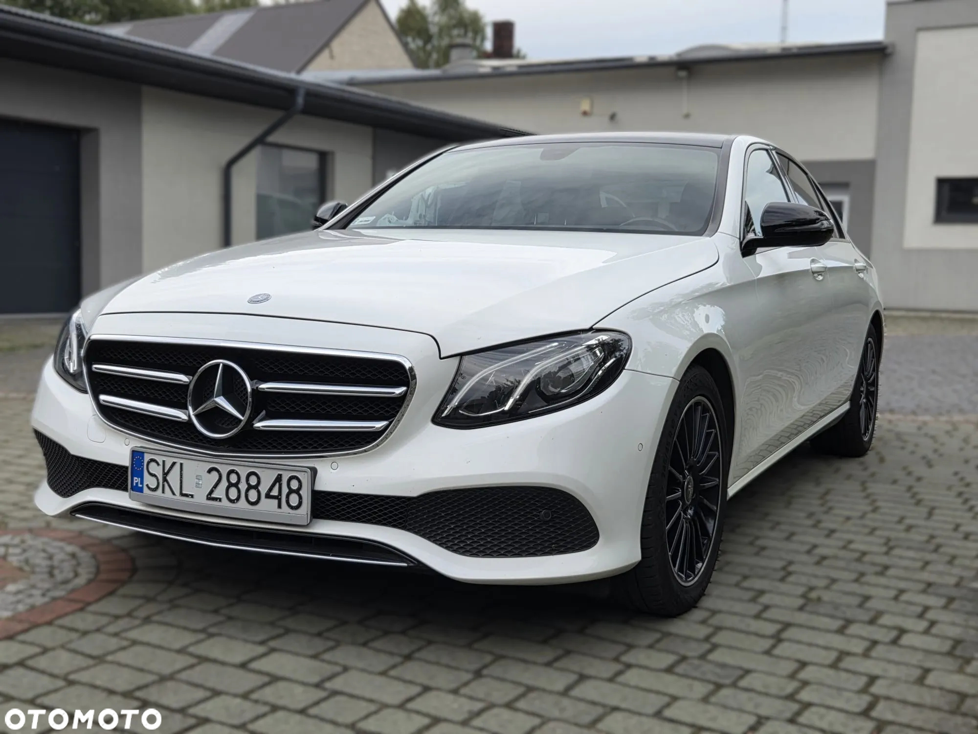 Mercedes-Benz Klasa E 220 d 9G-TRONIC - 15