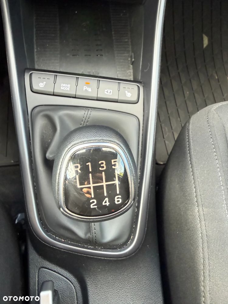 Hyundai Bayon 1.0 T-GDI Executive - 18