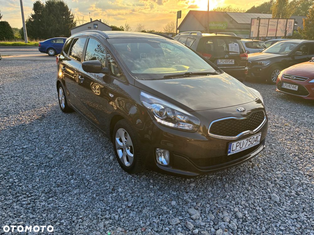Kia Carens 1.6 GDI Attract