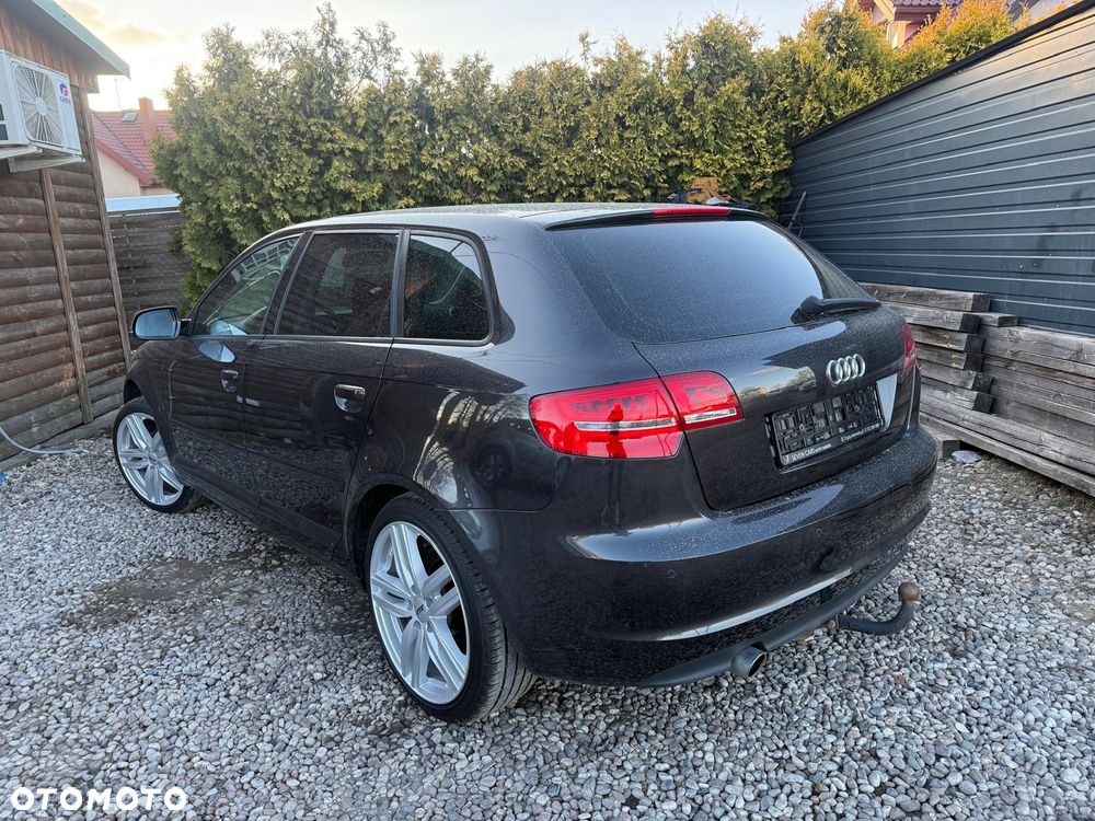 Audi A3 Sportback 1.6 TDI DPF Attraction - 7