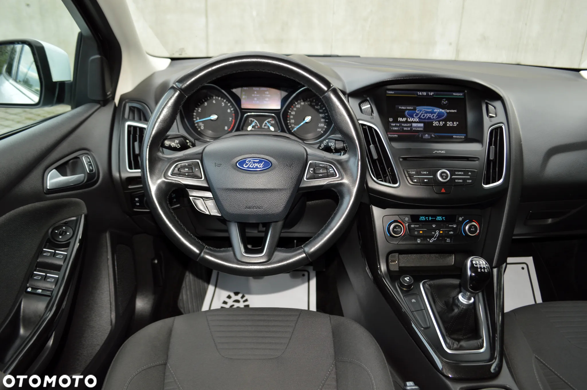 Ford Focus 1.5 EcoBoost ST-Line - 14