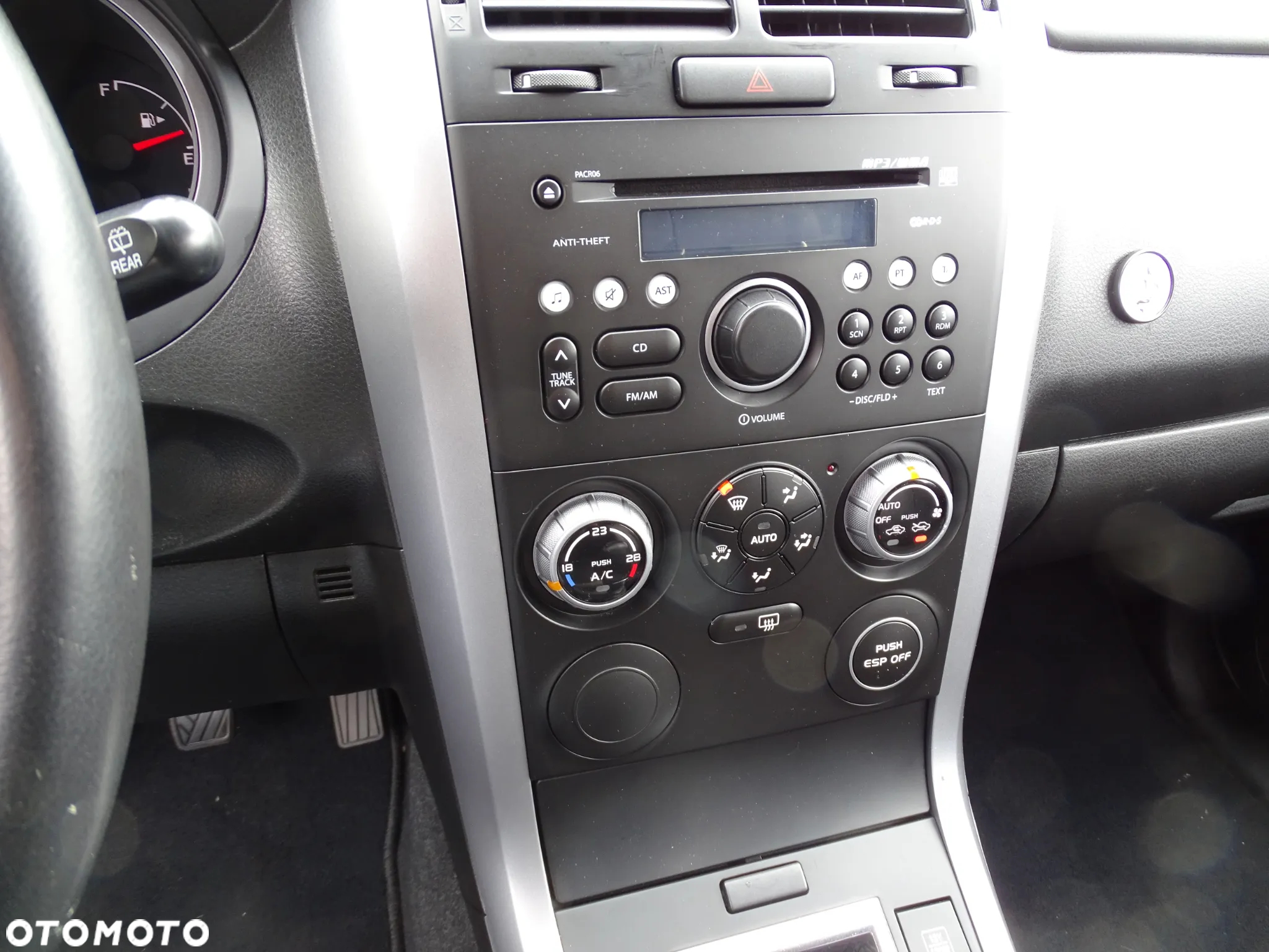 Suzuki Grand Vitara 1.6 Black&White - 27