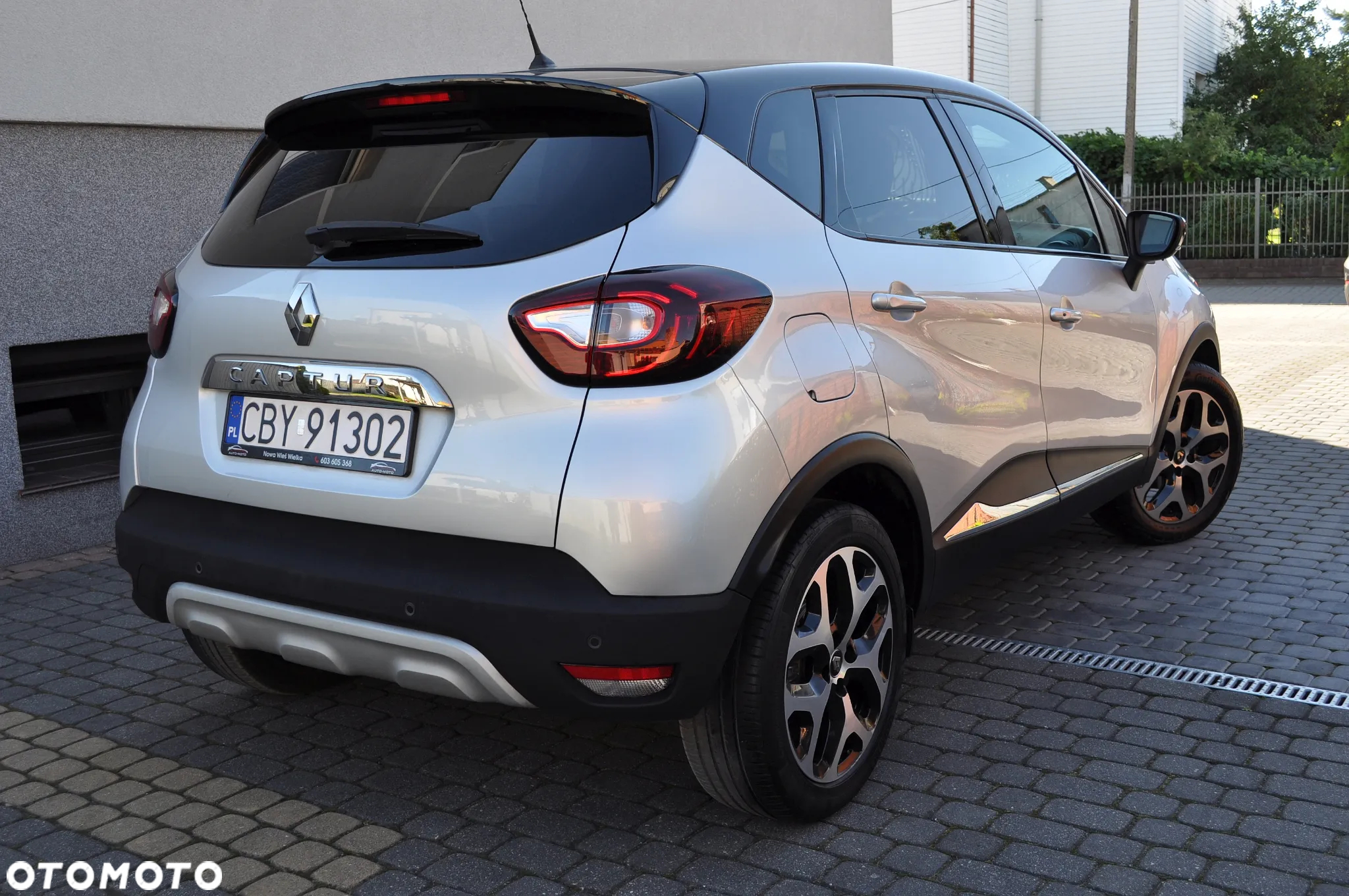 Renault Captur (ENERGY) TCe 90 INTENS - 9