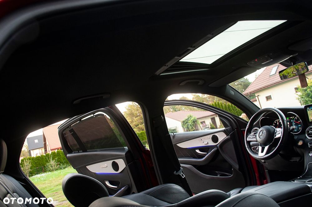 Mercedes-Benz GLC 300 de 4Matic 9G-TRONIC AMG Line Plus - 36