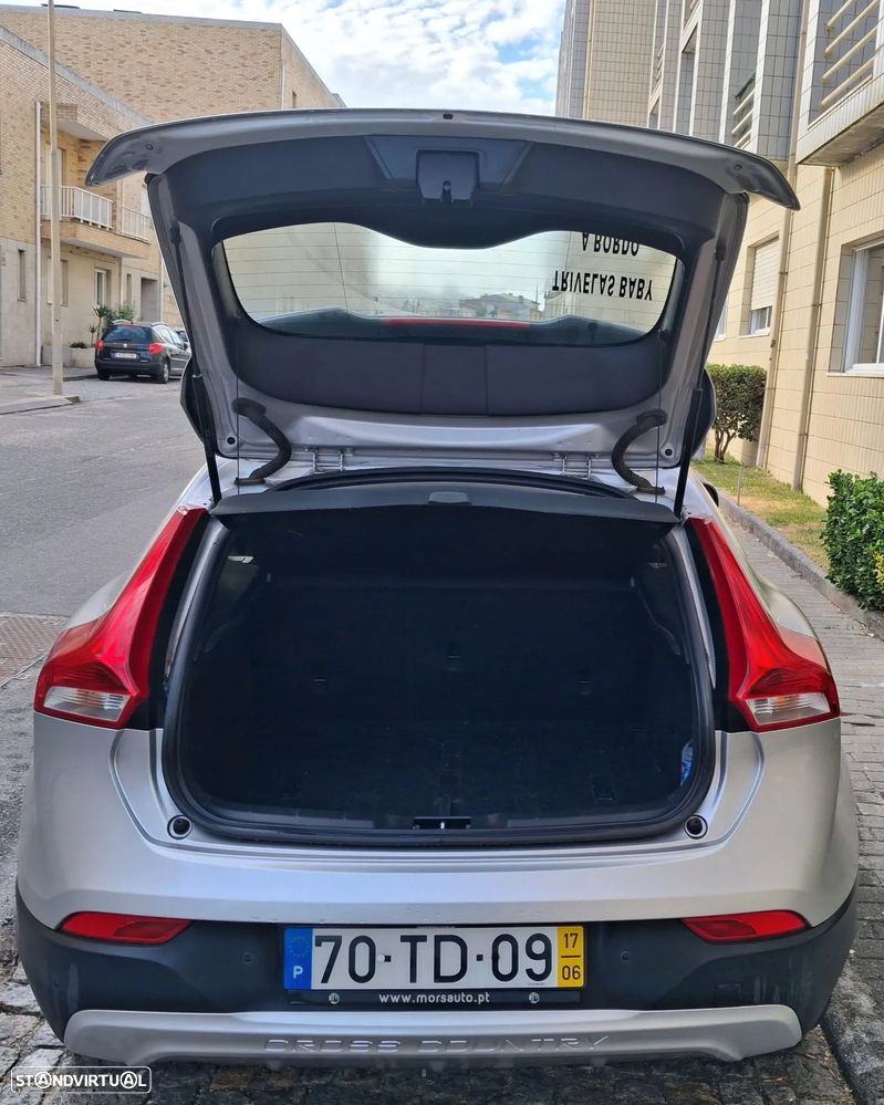 Volvo V40 2.0 D2 Kinetic - 9
