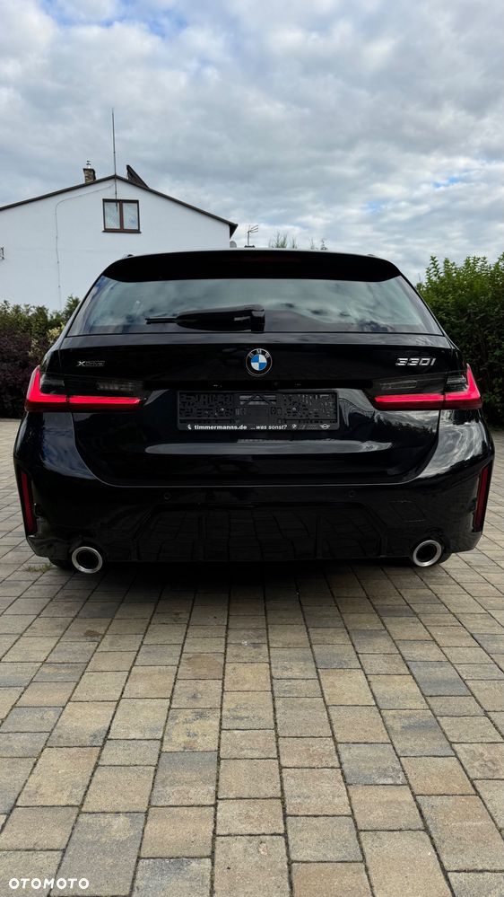 BMW Seria 3 330i xDrive M Sport - 8