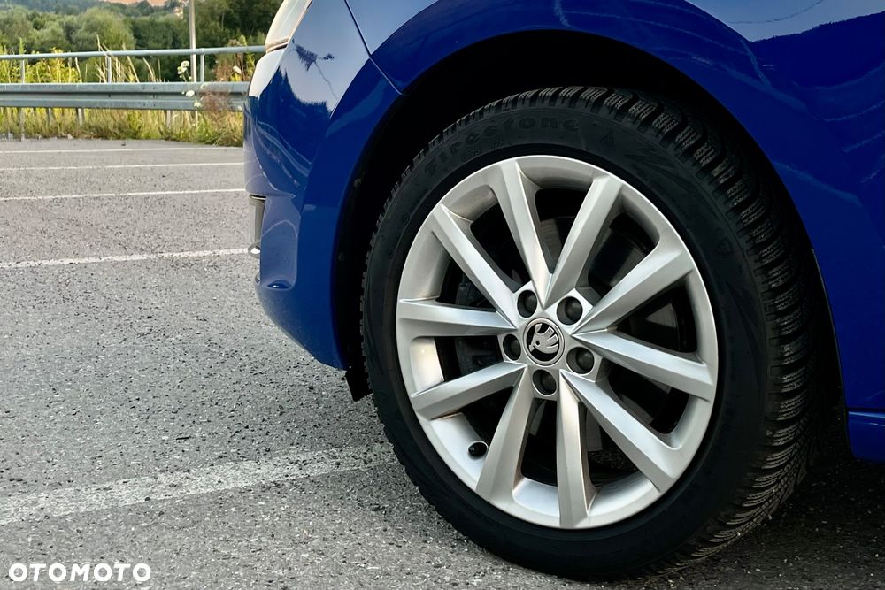 Skoda RAPID Spb 1.0 TSI Style - 26