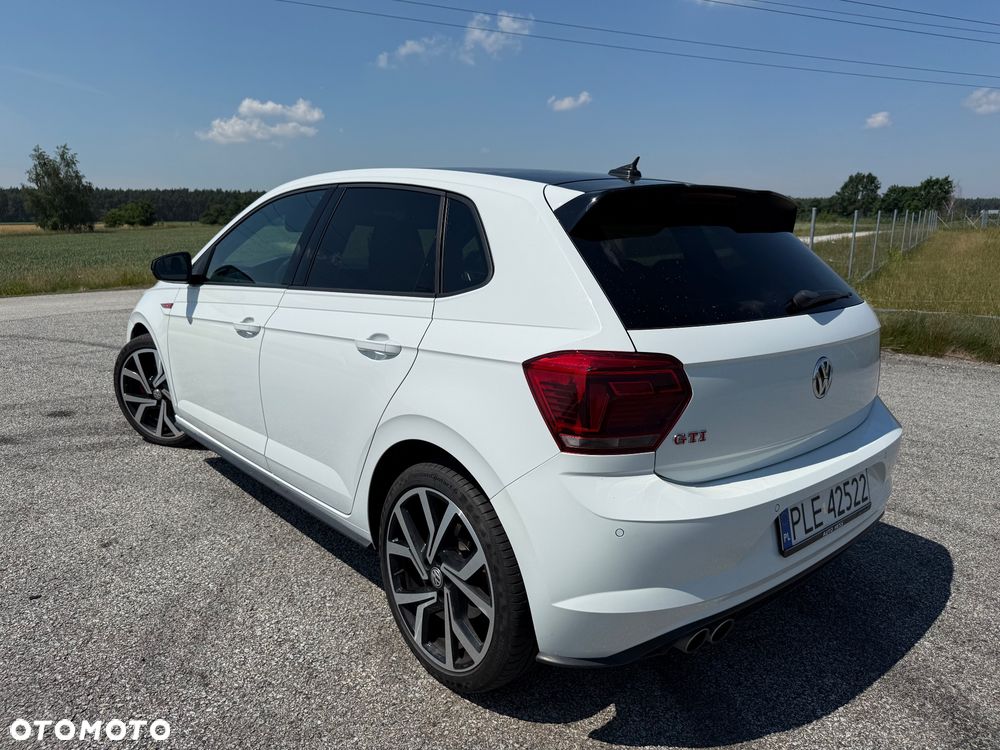Volkswagen Polo - 7