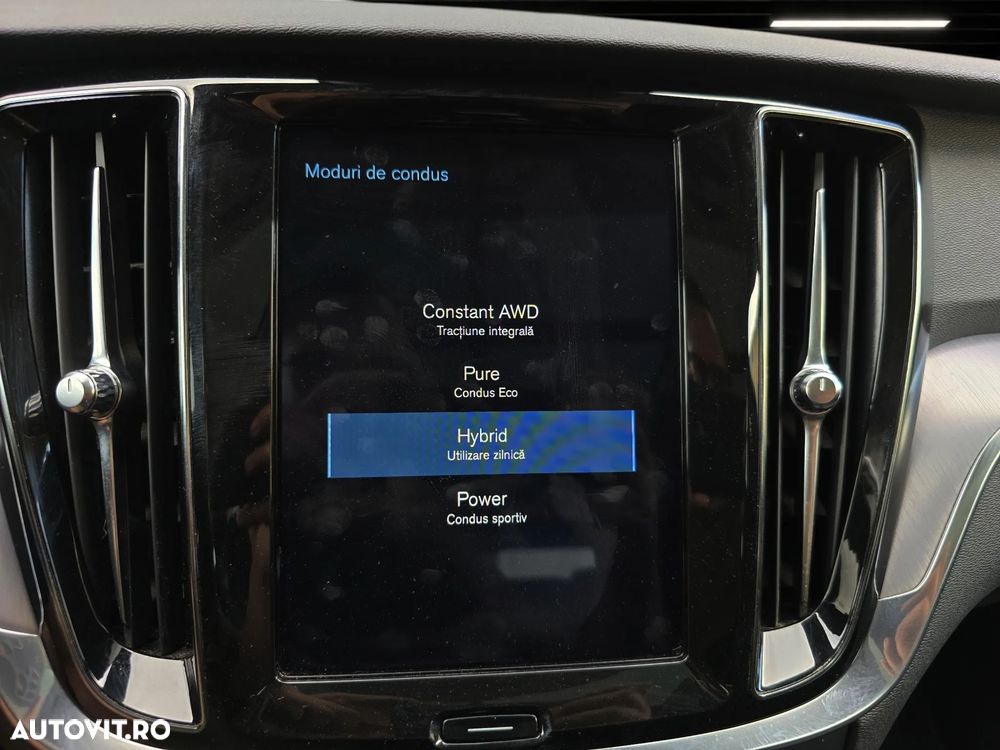 Volvo V60 T6 AWD Twin Engine Geartronic Momentum Pro - 28
