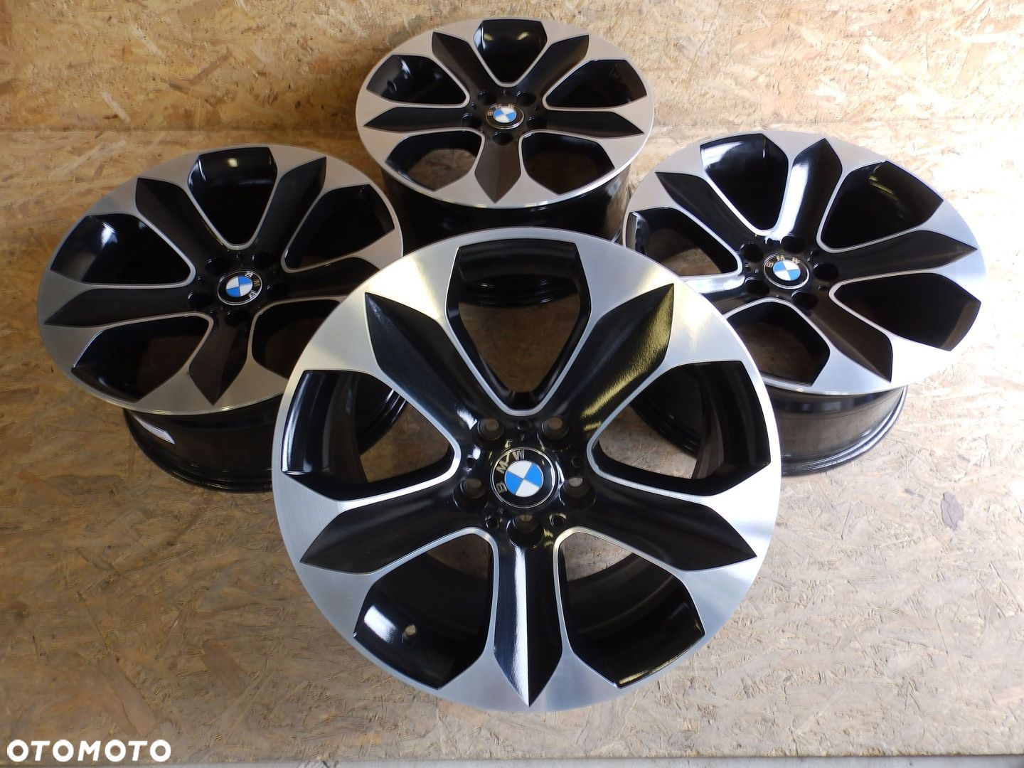 Felgi BMW X5 X6 PRZÓD E9Jx19EH2 ET48 5x120 - 3