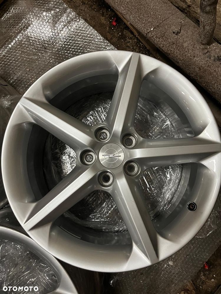 Opel GT felga 18 - 4