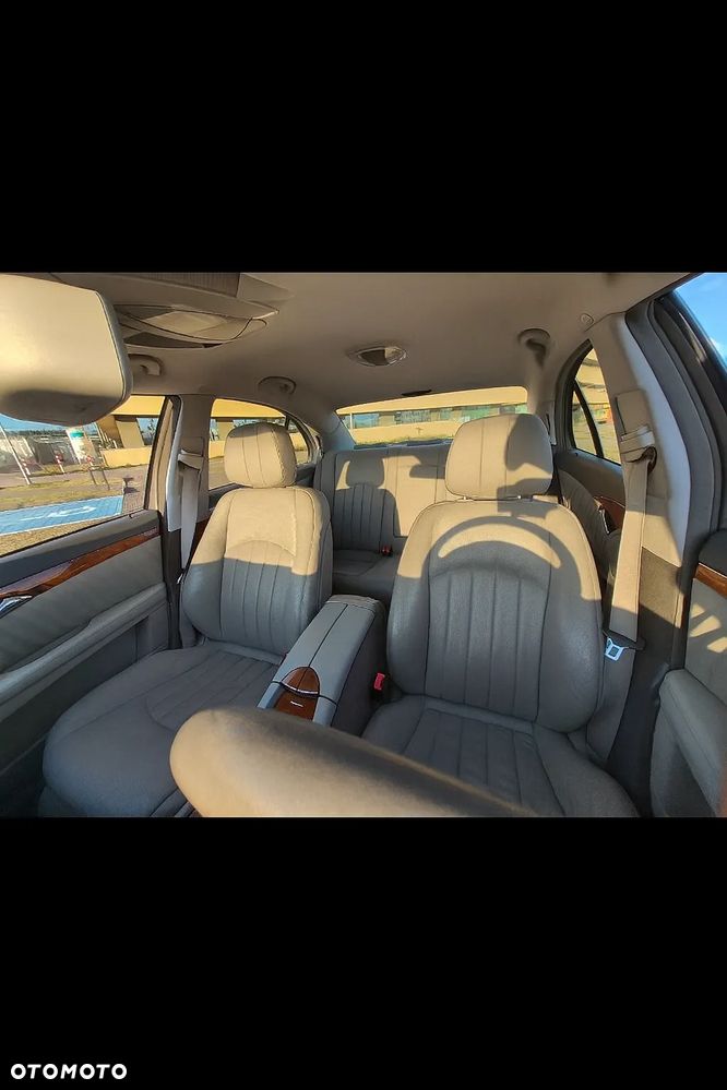 Mercedes-Benz Klasa E 500 4Matic Automatik Elegance - 29
