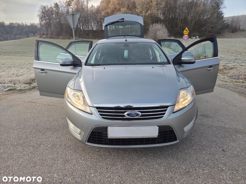 Ford Mondeo 1.8 TDCi Ghia - 23