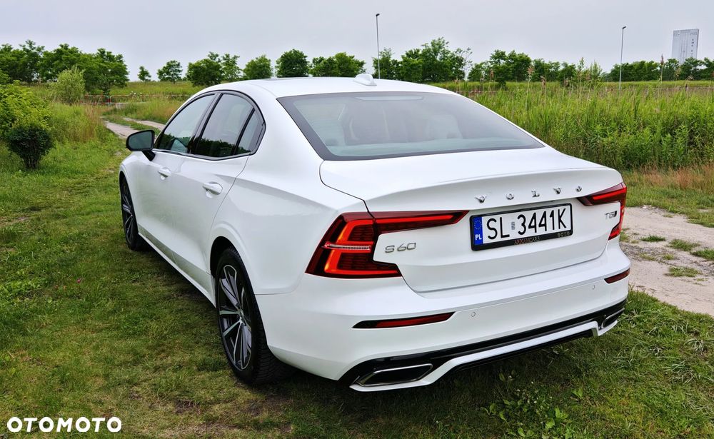 Volvo S60 T5 AWD R-Design - 24