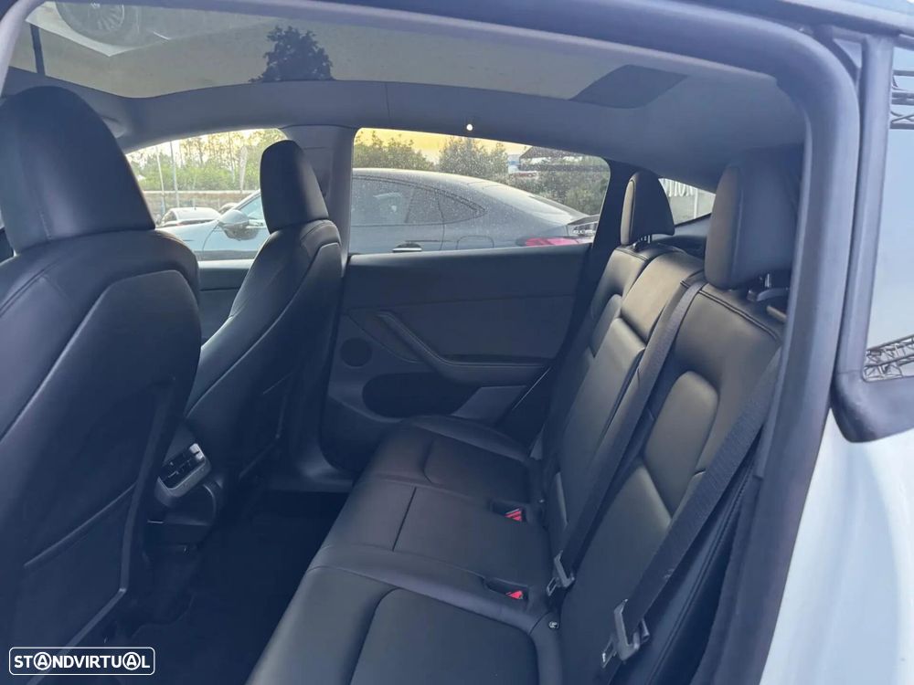 Tesla Model Y Long Range Dual Motor AWD - 20