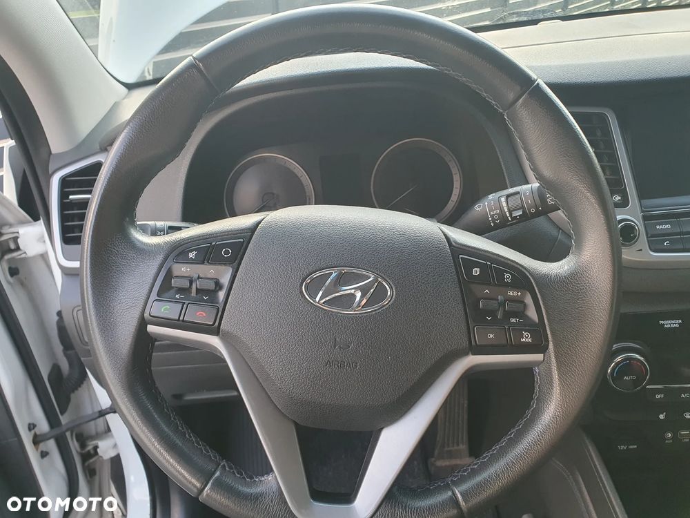 Hyundai Tucson 1.6 GDI BlueDrive GO 2WD - 17