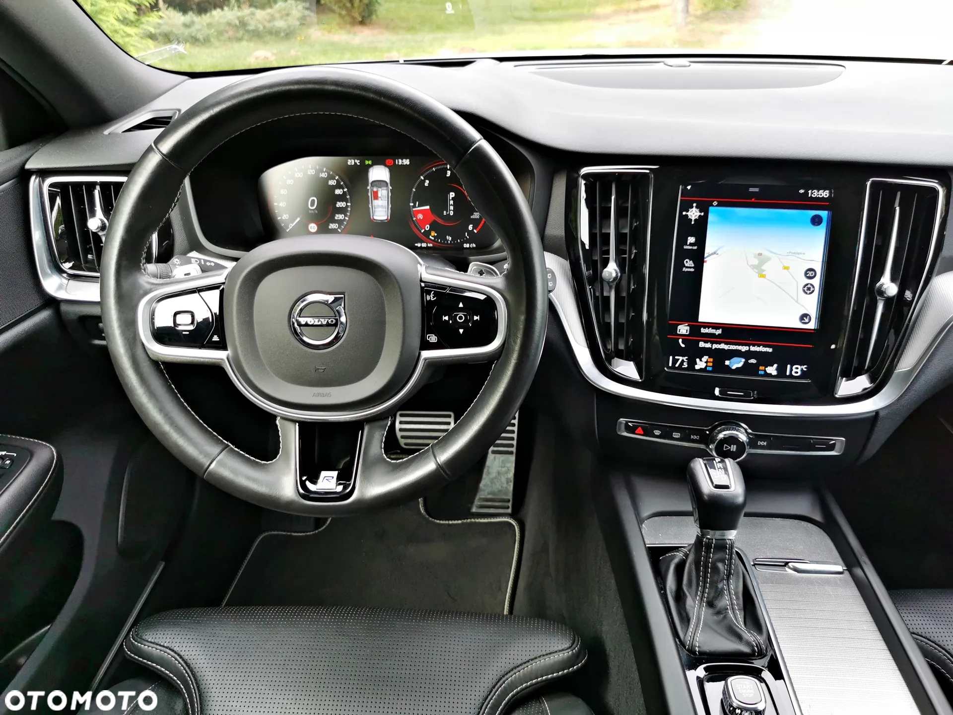 Volvo V60 D3 Geartronic R-Design - 25