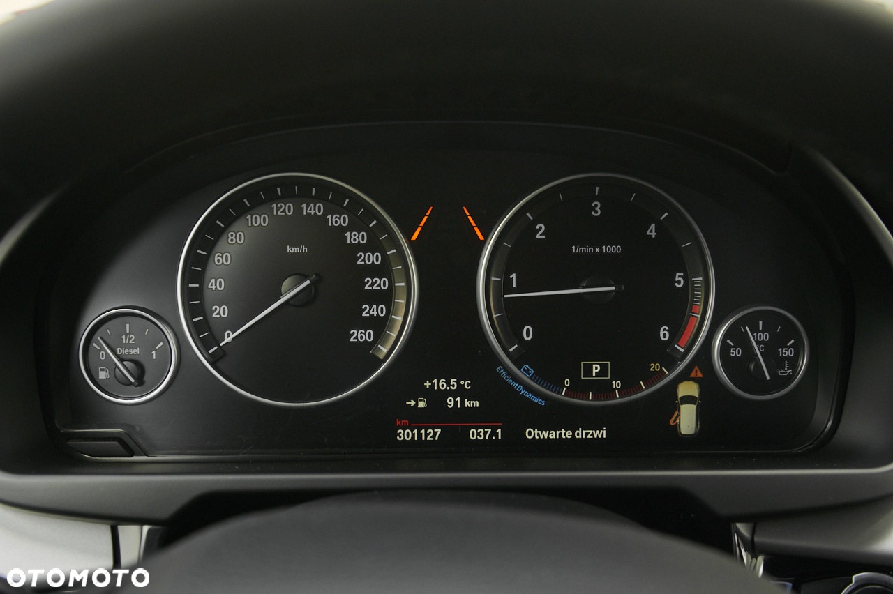 BMW X5 xDrive30d - 32